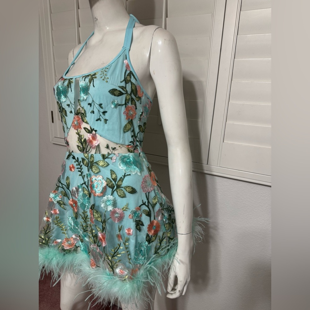New small aqua embroidered floral dress boho iHR mini flower spring tea cottage - Picture 4 of 5